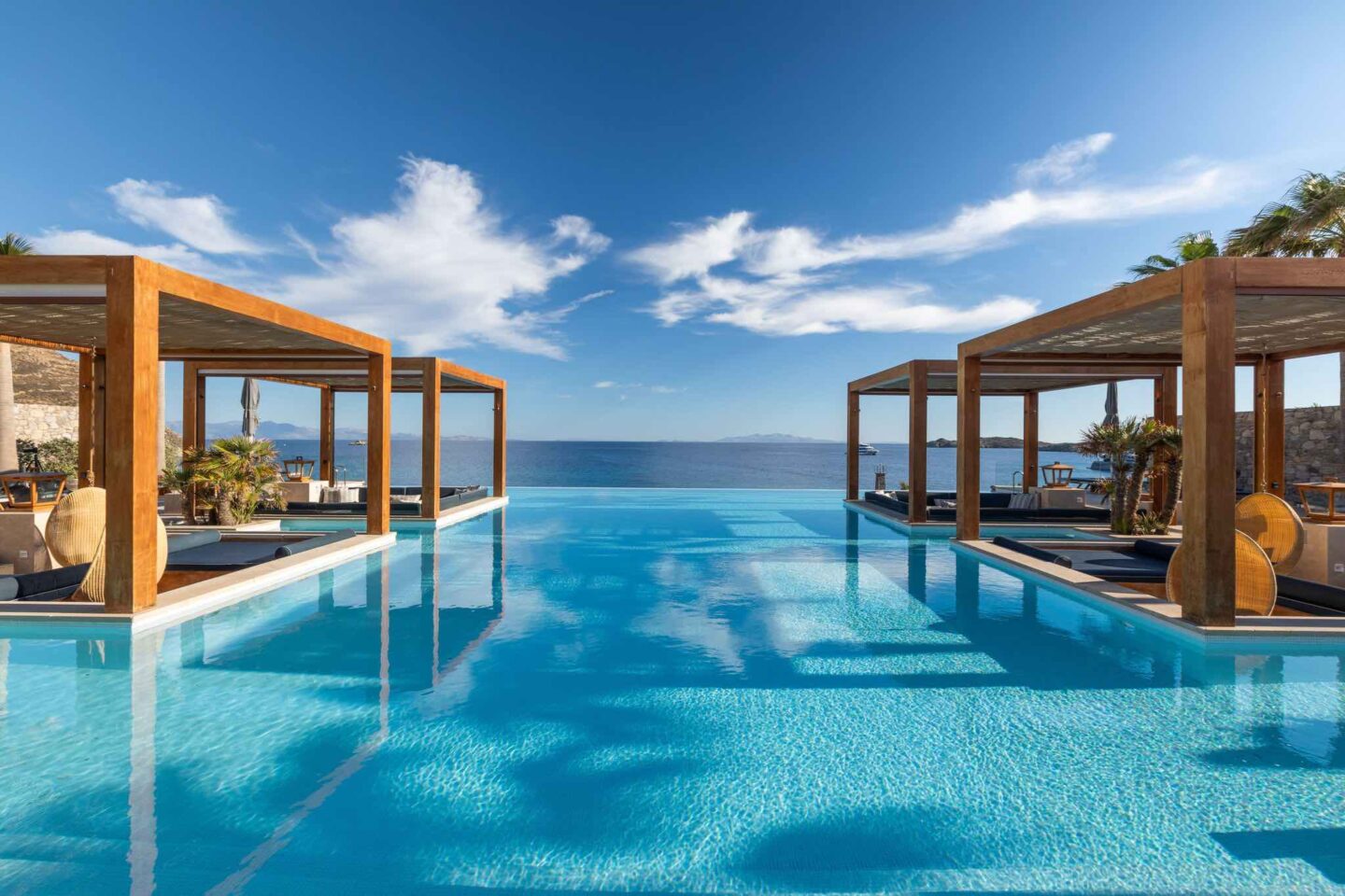 Santa Marina Oasis Pool & Lounge