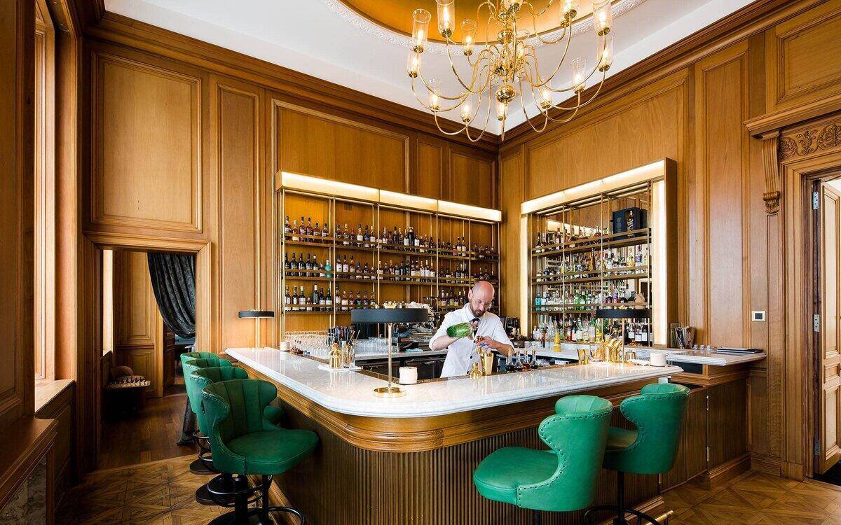 The Register Club Bar at Cheval Grand