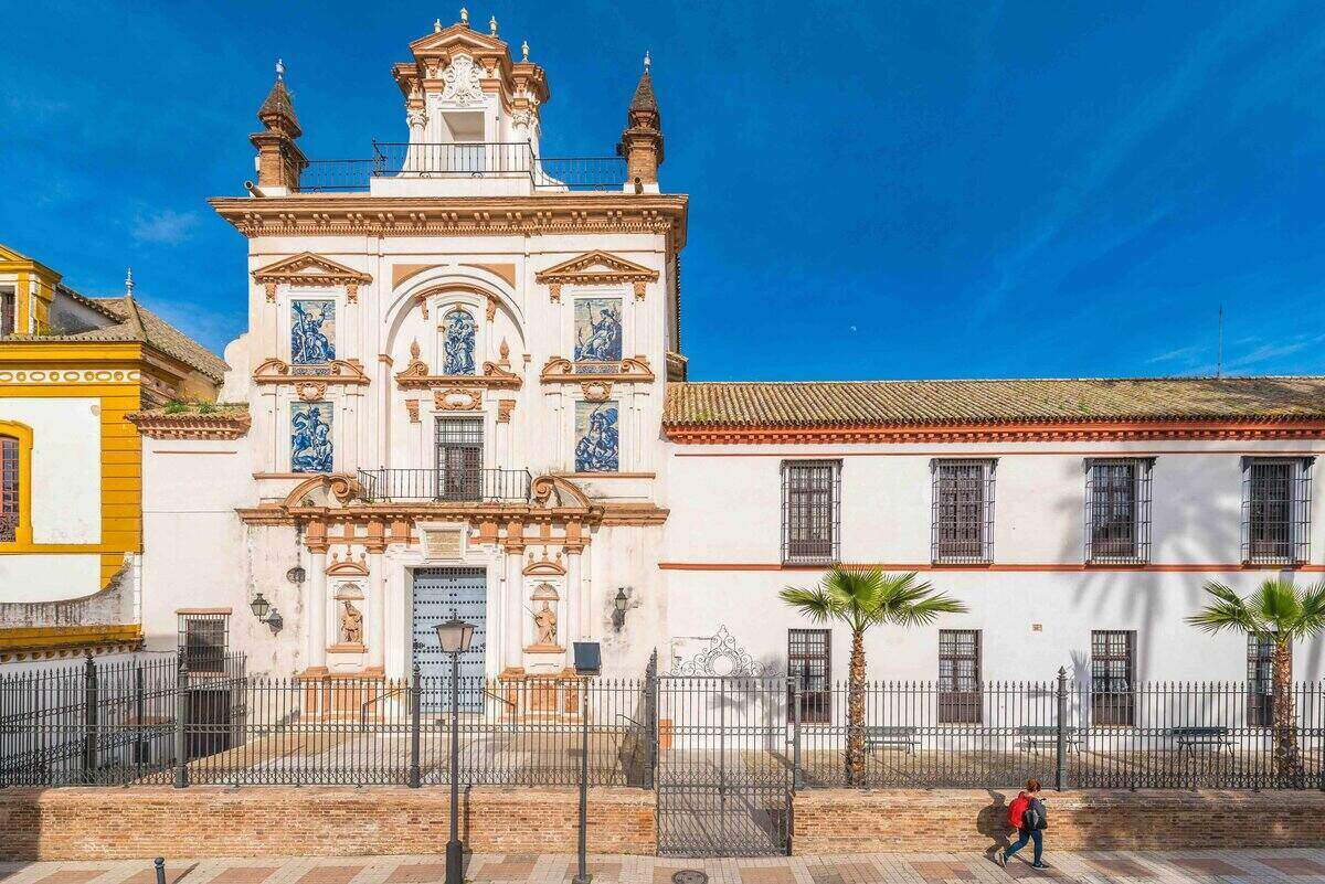 The church and hospital of Santa Caridad 